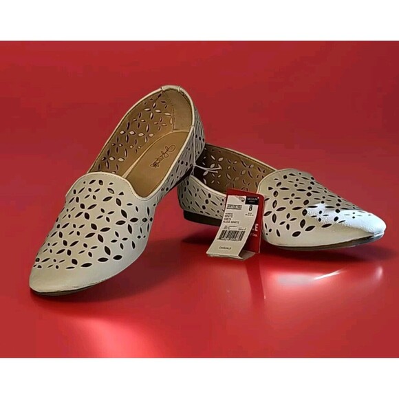 Jaclyn Smith ALISA Women's Ballet Flats 1/2" Wedge Heel White Size 8 - Picture 1 of 5